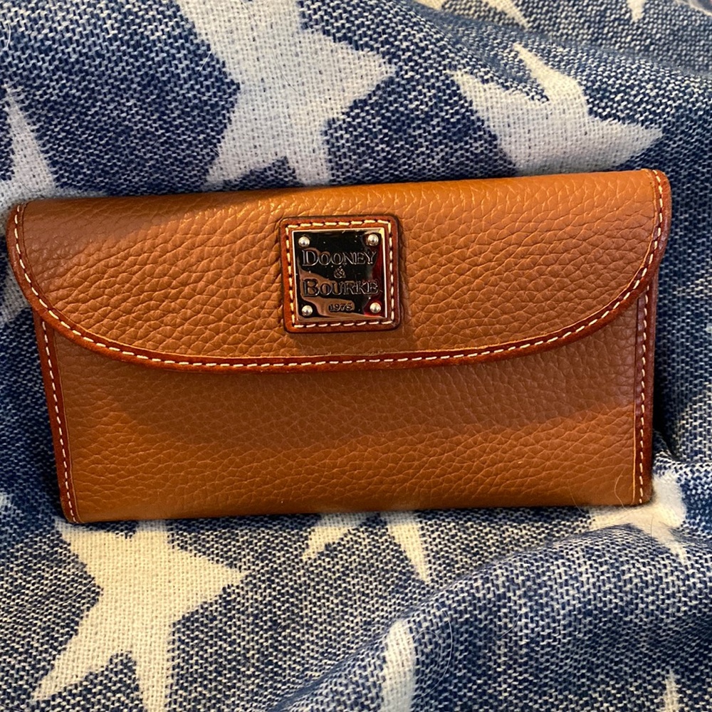 Dooney & Bourke wallet , never used
